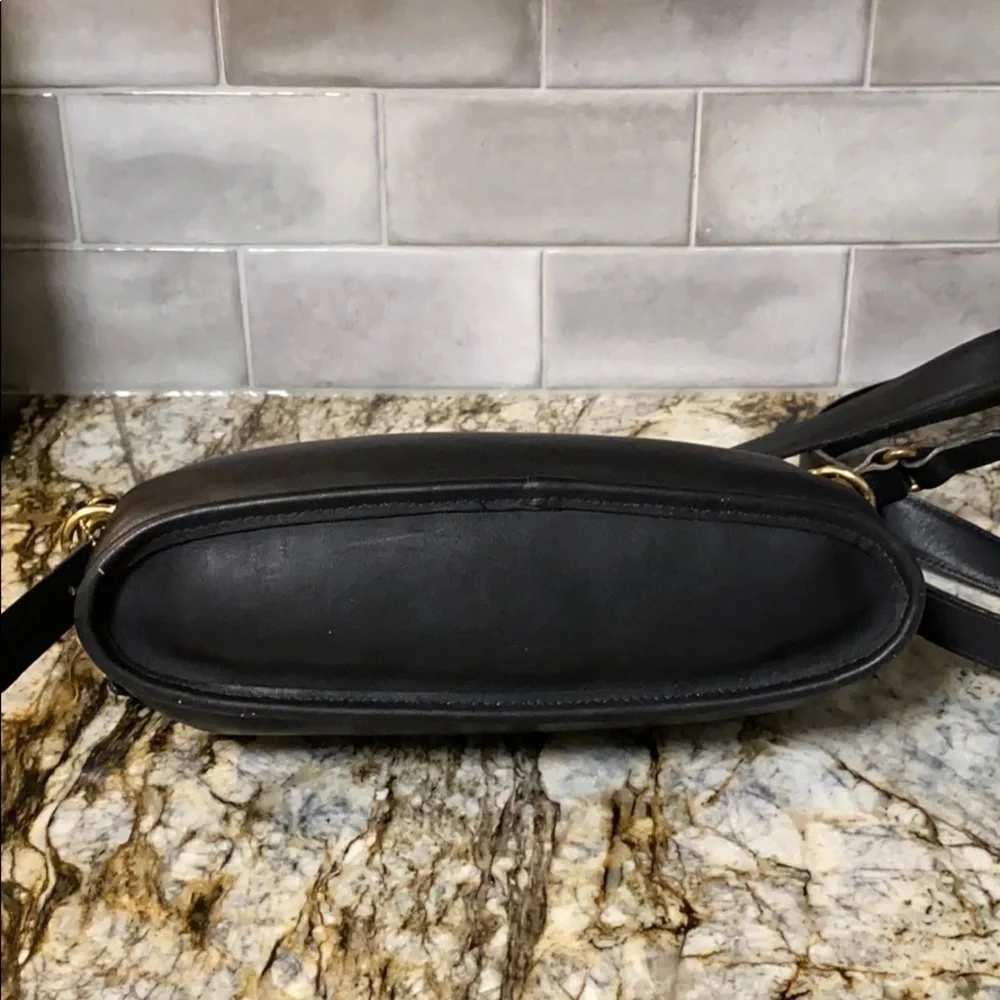 Vintage Coach Equestrian Rustic Style Bag